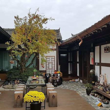 Inyeon Hanok Guesthouse Jeonju Exterior foto