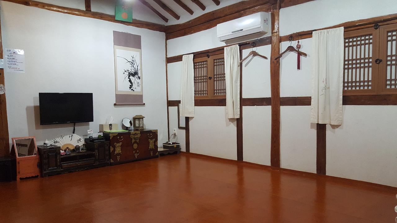 Inyeon Hanok Guesthouse Jeonju Exterior foto
