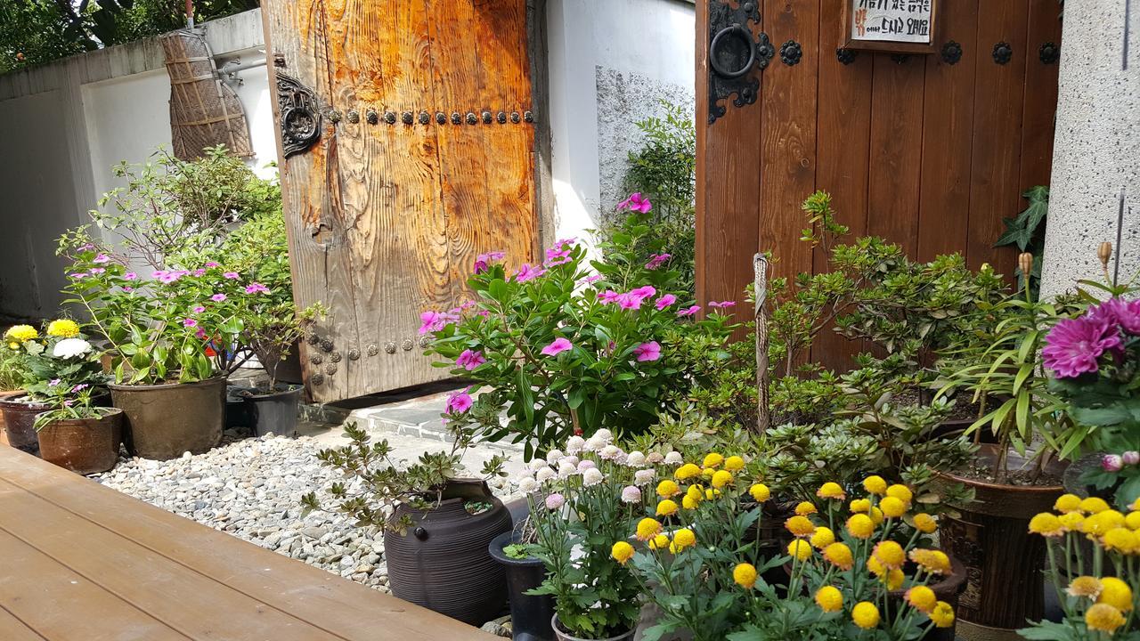 Inyeon Hanok Guesthouse Jeonju Exterior foto